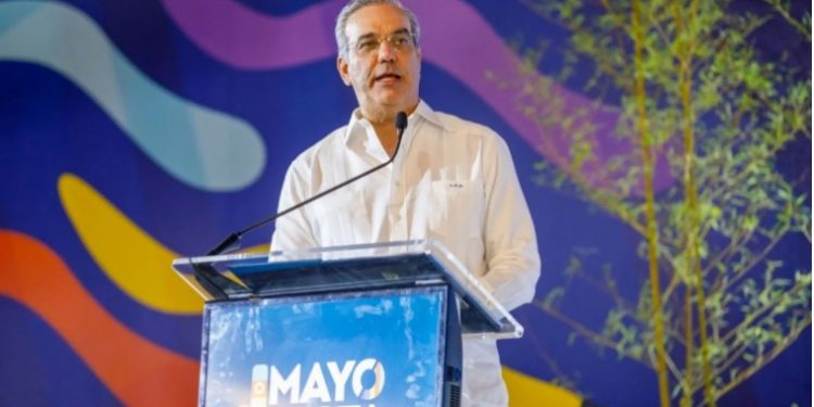 Abinader resalta pujanza económica de SFM