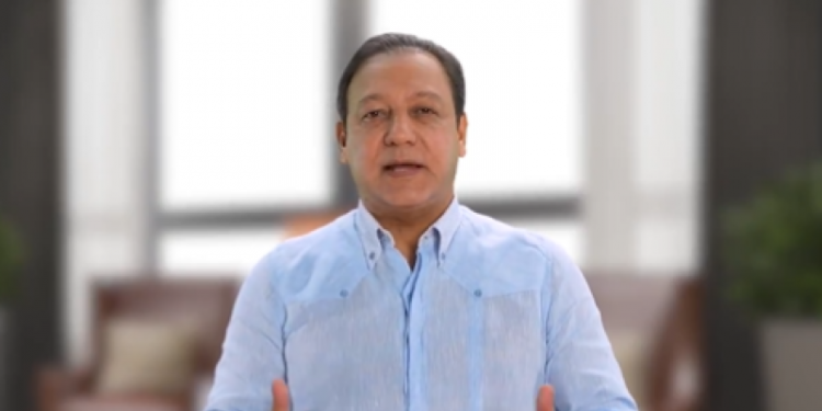 Abel Martínez espera realicen prueba de paternidad para determinar si es suyo hijo de mujer que lo denunció