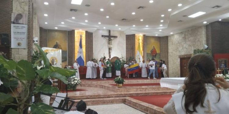 Iglesias en República Dominicana se unen en oración por Venezuela