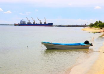 Piden a la Armada reforzar la Bahía de Manzanillo, tras crisis en Haití
