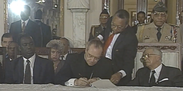 Hoy se cumplen 30 años de la firma del Pacto por la Democracia entre Balaguer y Peña Gómez