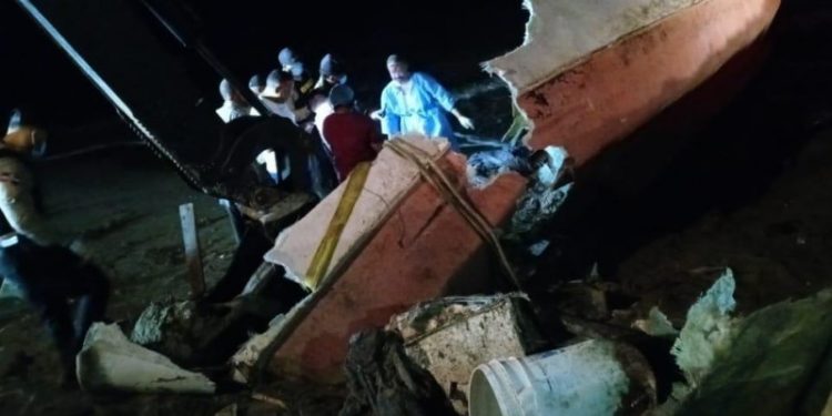 Encuentran más osamentas, pertenencias personales y drogas en Río San Juan