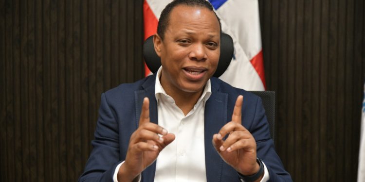 Morrison se defiende al sentirse agraviado por Marranzini; dice que hizo una de las gestiones más eficientes en Edesur