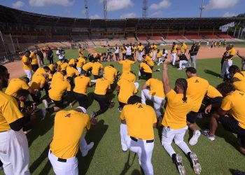 Aguilas anuncian inicio entrenamientos para 23 de septiembre