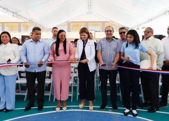 Raquel Peña insta a los maestros a evaluar su desempeño a través del progreso de sus estudiantes