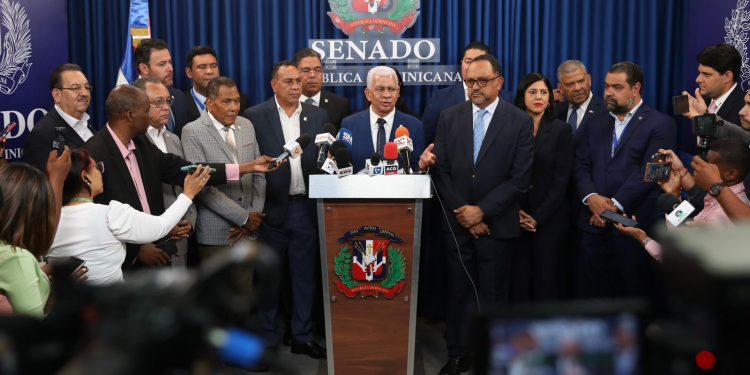 Poder Ejecutivo deposita en el Congreso Nacional el proyecto de Ley de Convocatoria de la Asamblea Nacional Revisora