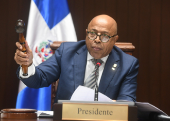 Pacheco completa Comisión Bicameral que estudiará proyecto de reforma constitucional