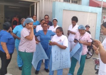 Enfermeras protestan en centros hospitalarios zonas del Cibao