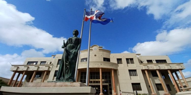 Fiscalía solicita prisión preventiva contra cabo de la Armada por asesinato de médico
