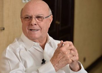 Hipólito y 28 expresidentes en contra investigación a Machado y González