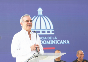 Abinader asumirá su segundo mandato decidido a reformar Constitución