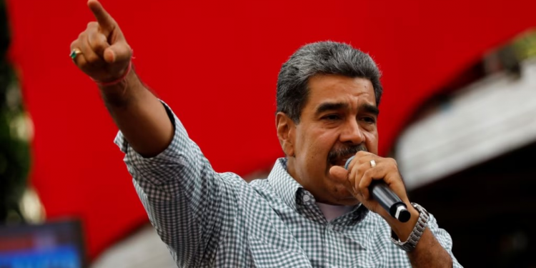 VENEZUELA: Maduro dice jurará presidente reelecto el 10 enero