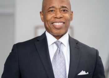 Fiscalía federal dice que alcalde de Nueva York, Eric Adams, abusó de sus cargos públicos