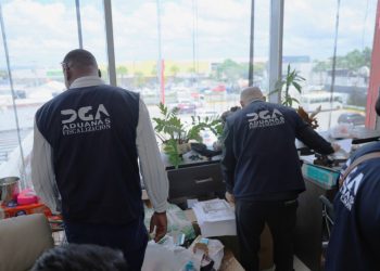 Aduanas y DGII se comprometen a proteger comercio lícito de posibles delitos