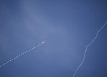 Israel lleva bombardea Beirut, la capital de Líbano