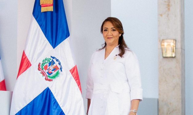 Abinader designa nuevos cónsules, embajadores y directora del Despacho Presidencial