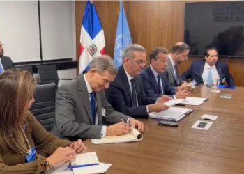 Foro Económico Mundial escoge a RD para implementar plataforma contra desechos plásticos