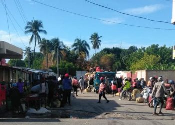 Refuerzan seguridad en la frontera con Pedernales debido al paro en el mercado binacional