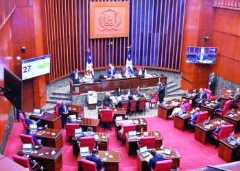 Senado aprueba proyecto reforma a la Constitución
