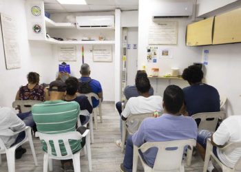 Narcóticos Anónimos forja lazos afectivos para la recuperación de adictos