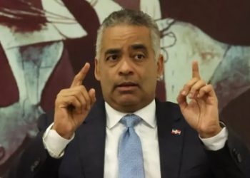 Gobierno dice todavía tiene 15 años para pagar deuda a Venezuela