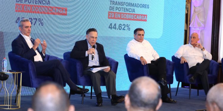 Presidente Abinader encabeza presentación plan para eficientizar operaciones de las distribuidoras de electricidad