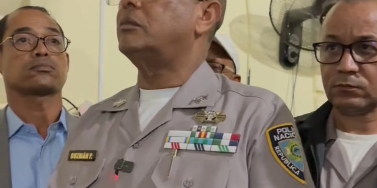 Director de la PN expresa condolencias a familiares del joven fallecido tras incidente con agente policial