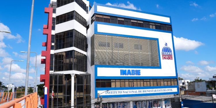 Inabie dice: “no se encontró evidencia” de alumnos contaminados por leche