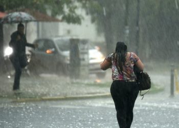 Vaguada provocará aguaceros este viernes en la tarde
