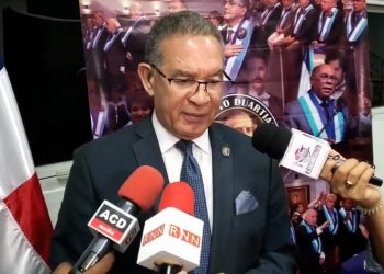 Denuncian «acoso y extorsión» internacional contra Dominicana