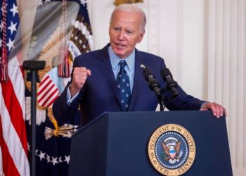 Biden dice que hablará pronto con Netanyahu y que "debe" evitarse una guerra total