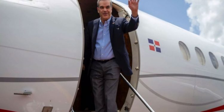 Luis Abinader asistirá a toma de posesión presidenta de México