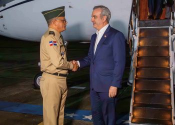 Presidente Abinader regresa de EE.UU tras participar en conferencias