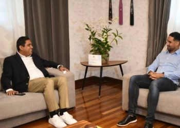 Ministro Kelvin Cruz recibe a Luguelín Santos