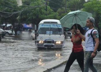 Área de baja presión podría convertirse en ciclón en siete días y el Indomet mantiene vigilancia