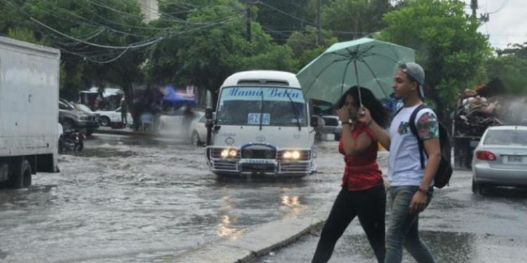 Área de baja presión podría convertirse en ciclón en siete días y el Indomet mantiene vigilancia