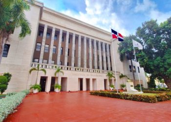 Educación abre licitación para construir escuela en Los Guandules tras publicación de Listín