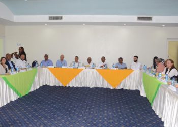 Los bananeros piden que dejen trabajar a haitianos