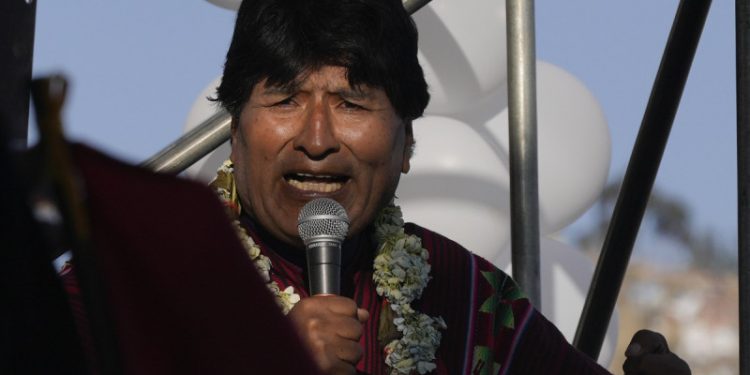 Bolivia: Emiten orden de detención contra Evo Morales