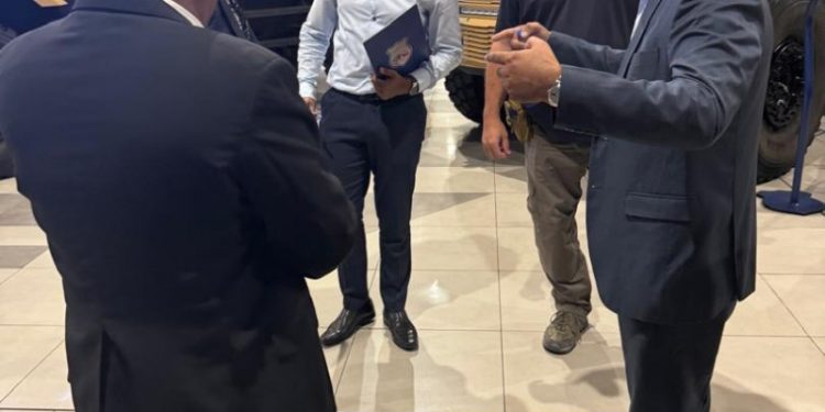 Primer ministro haitiano gestiona en Emiratos Árabes Unidos asistencia técnica en áreas de seguridad