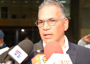 General Paulino Sem tras interrogatorio en la PGR: “No vamos a dar declaraciones”