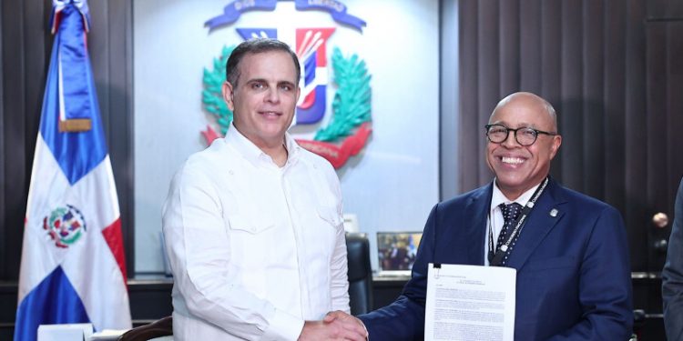 Gobierno deposita proyecto de ley de Modernización Fiscal en Congreso Nacional