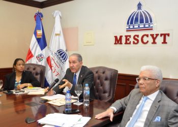 Mescyt apoya plan de Listín Diario para ofertar becas a los presos