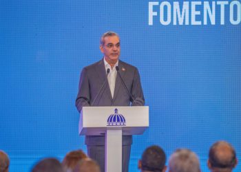 Abinader destaca posición del país en ranking de la SIP