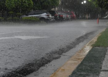 Lluvias continuarán sobre el país este domingo