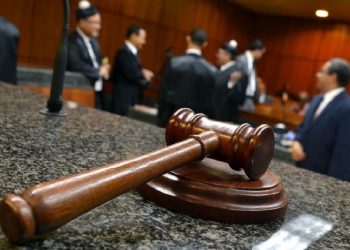 Casos judiciales se alargan por años en la palestra pública y los tribunales