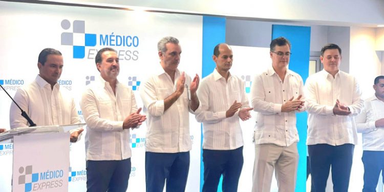 Abinader encabeza inauguración del Centro Médico Express en Santo Domingo Este