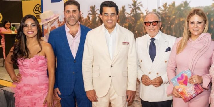 Collado promueve junto a Emilio Estefan el turismo dominicano