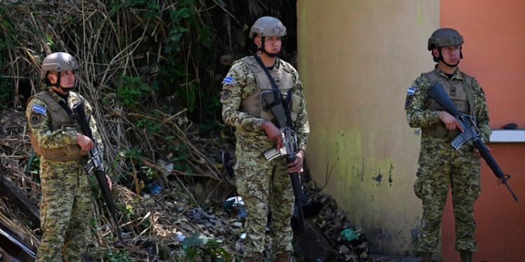 Congreso salvadoreño aprueba envío de militares a Haití