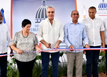 Gobierno inaugura la carretera El Seibo-Cruce Pavón con inversión de RD$238 MM